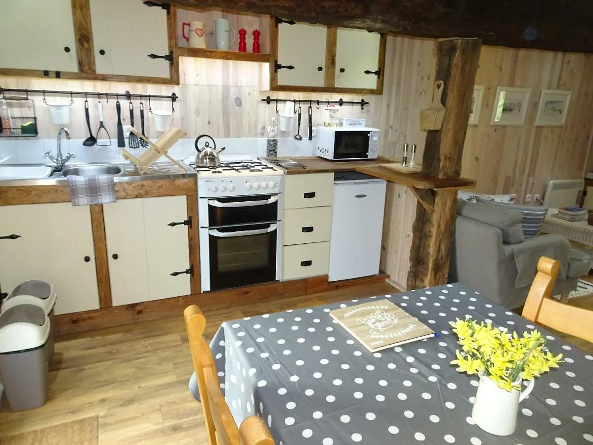 La Porcherie Villa Hellean Holiday home